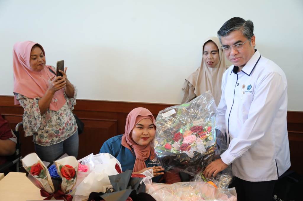 INFORMALITAS EKONOMI DIGITAL: KERENTANAN DIBALIK FLEKSIBILITAS